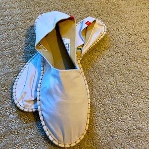 White havaiana espadrilles